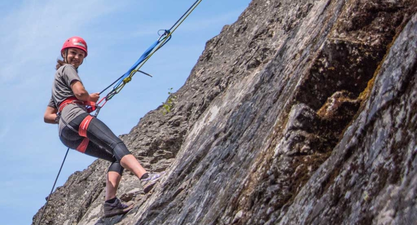 rock climbing camp for teens
